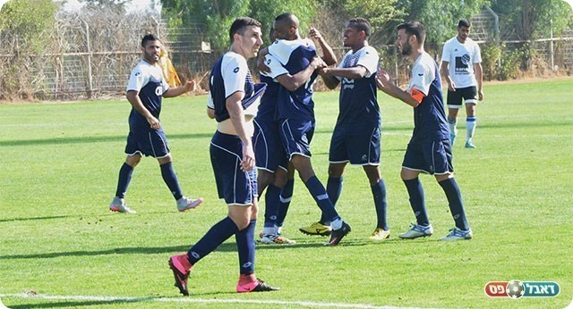 שחקני חדרה חוגגים ניצחון ענק (אבי רביבו, בסט בול)